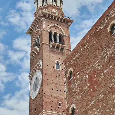 Residenza Corte Carnesali - Italian Homing Верона